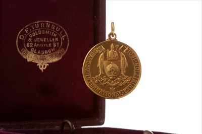 Lot 1763 - A GLASGOW INTERNATIONAL EXHIBITION CUP GOLD MEDAL 1901