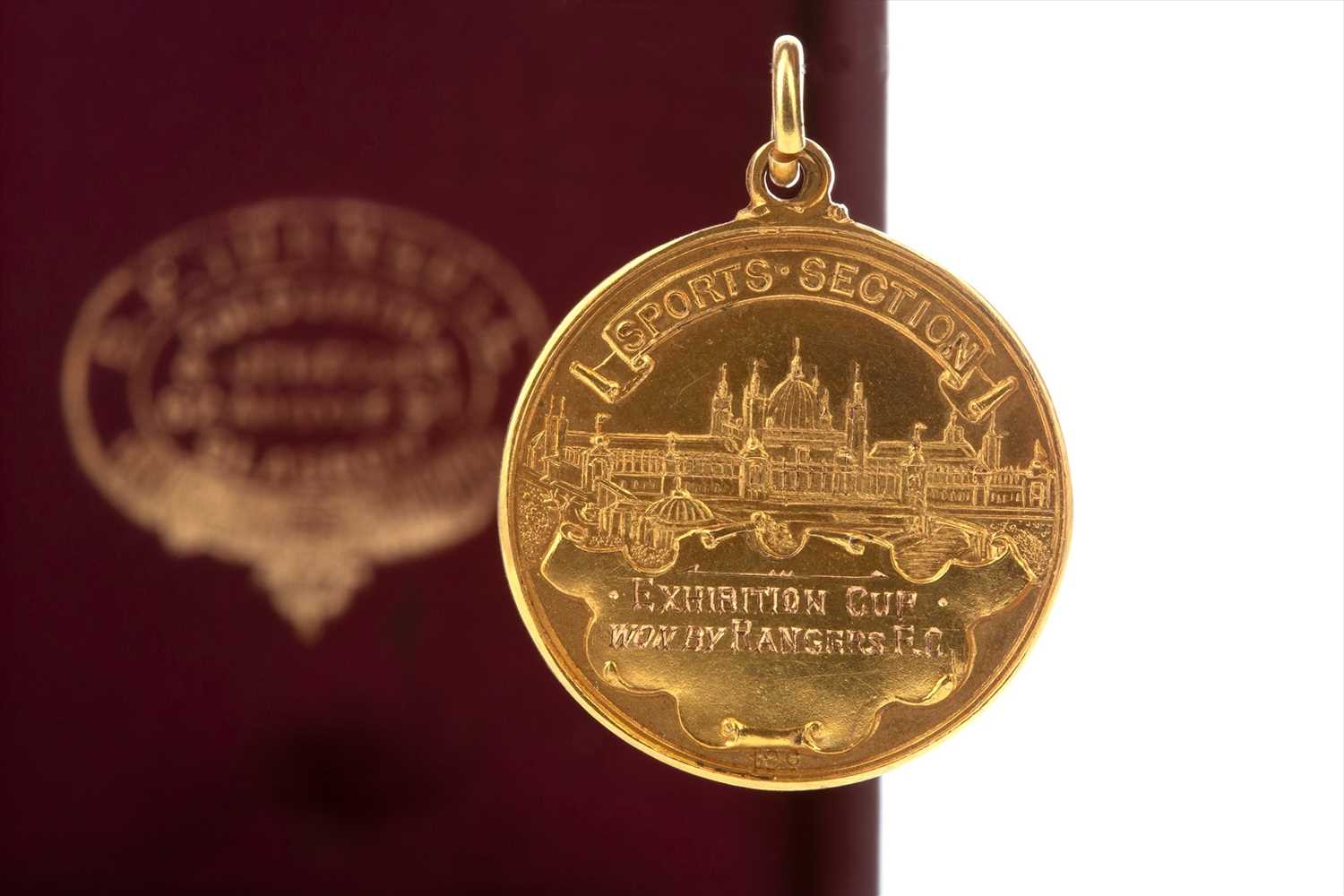 Lot 1763 - A GLASGOW INTERNATIONAL EXHIBITION CUP GOLD MEDAL 1901