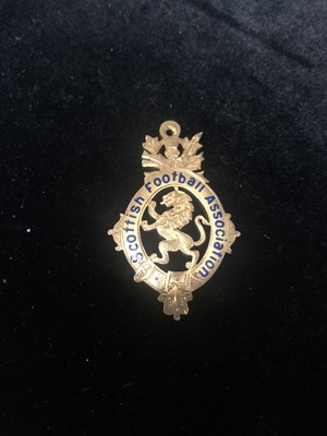 Lot 1725 - JIMMY MCMENEMY - HIS SCOTTISH CUP WINNERS GOLD MEDAL 1921