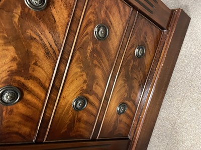 Lot 1318 - A SHOTGUN CABINET IN THE FORM OF A  MAHOGANY WELLINGTON CHEST