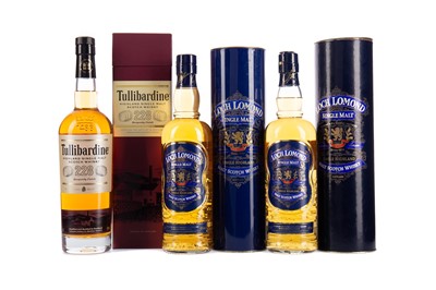 Lot 132 - TWO BOTTLES OF LOCH LOMOND AND ONE TULLIBARDINE BURGUNDY FINISH