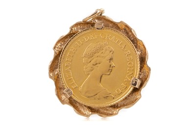 Lot 110 - AN ELIZABETH II GOLD HALF SOVEREIGN DATED 1982
