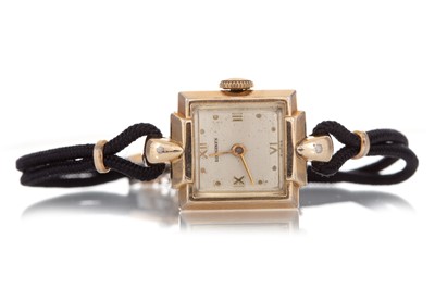 Lot 875 - LONGINES