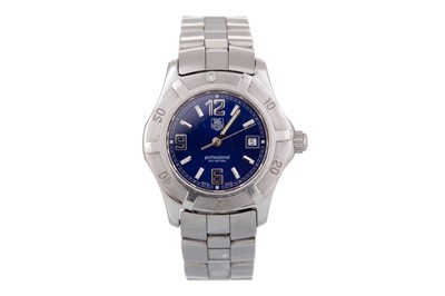 Lot 851 - TAG HEUER