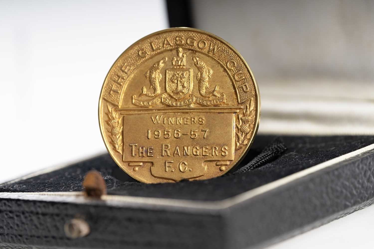 Lot 1549 - MAX MURRAY OF RANGERS F.C., HIS GLASGOW CUP WINNERS GOLD MEDAL