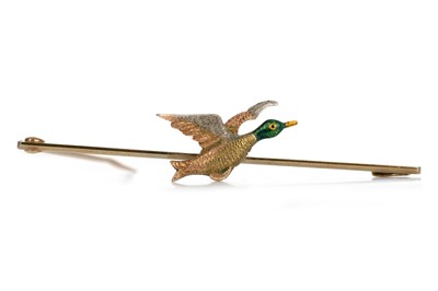 Lot 418 - PHEASANT BAR BROOCH
