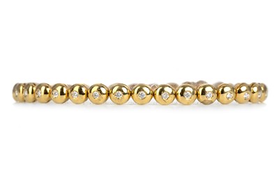 Lot 426 - DIAMOND BRACELET