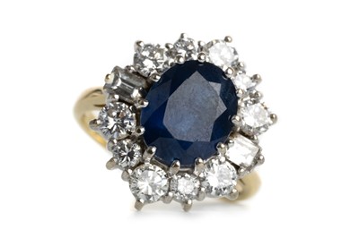 Lot 503 - SAPPHIRE AND DIAMOND CLUSTER RING
