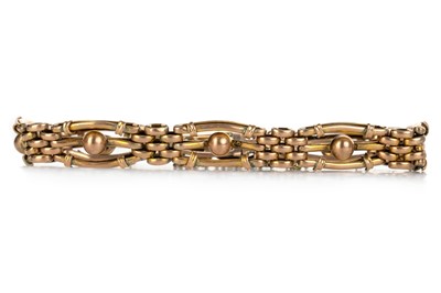 Lot 523 - GATE BRACELET