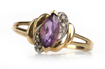 Lot 566 - AMETHYST AND DIAMOND RING