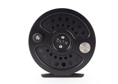 Lot 9 - HARDY OF ALNWICK 'SOVEREIGN 2000' FLY FISHING REEL