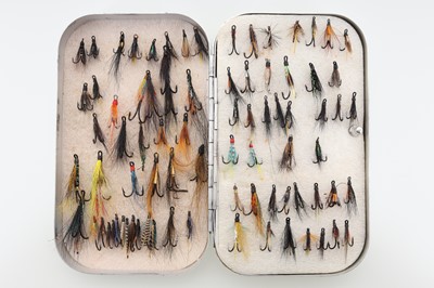 Lot 89 - COLLECTION OF FISHING FLIES