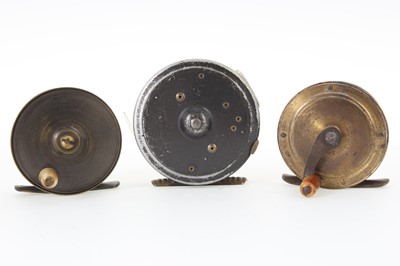 Lot 92 - COLLECTION OF ANTIQUE AND VINTAGE FISHING REELS