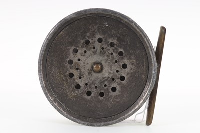 Lot 95 - VINTAGE HARDY OF ALNWICK TROUT FISHING FLY REEL