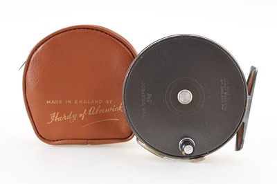 Lot 102 - VINTAGE HARDY OF ALNWICK 'THE PERFECT' TROUT FISHING FLY REEL