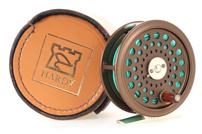 Lot 116 - HARDY OF ALNWICK 'SMUGGLER' TROUT FLY ROD AND REEL SET