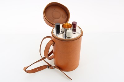Lot 118 - VINTAGE HUNTING/FISHING TRAVEL FLASK SET
