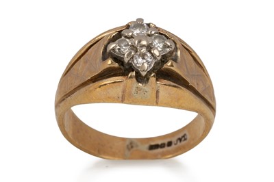 Lot 556 - DIAMOND DRESS RING
