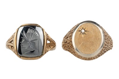Lot 565 - TWO SIGNET RINGS