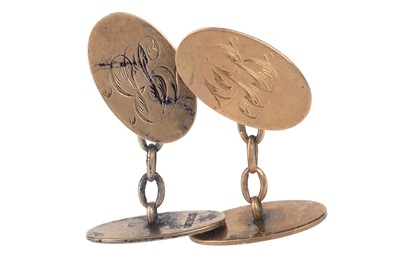 Lot 569 - PAIR OF GOLD OVAL CUFFLINKS