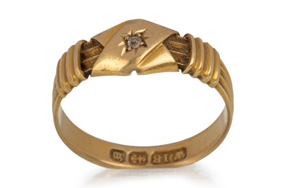Lot 590 - LATE VICTORIAN DIAMOND RING