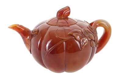 Lot 816 - CHINESE AGATE TEAPOT AND COVER