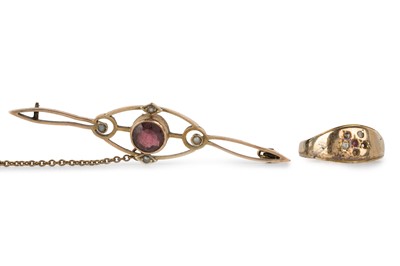 Lot 642 - EDWARDIAN GOLD BAR BROOCH AND A RING