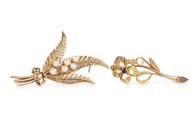 Lot 643 - TWO GOLD BROOCHES