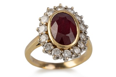 Lot 686 - RUBY AND DIAMOND CLUSTER RING