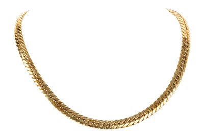 Lot 718 - GOLD CURB LINK NECKLACE