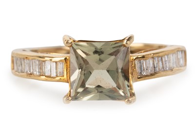 Lot 695 - ZULTANITE AND DIAMOND RING