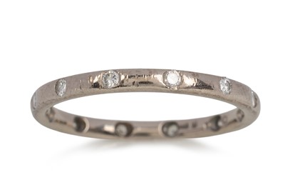 Lot 747 - DIAMOND BAND