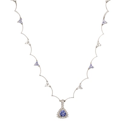 Lot 754 - CONTEMPORARY TANZANITE AND DIAMOND NECKLACE