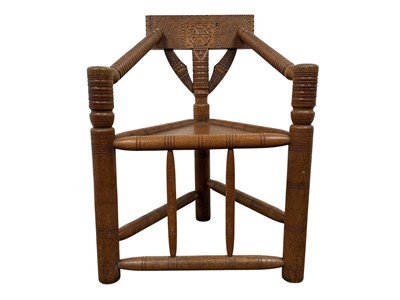 Lot 1341 - ATTRIBUTED TO SIR ROBERT LORIMER (1864-1929), ARTS & CRAFTS OAK TURNER'S CHAIR
