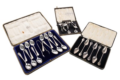 Lot 13 - SET OF TWELVE EDWARD VII SILVER TEASPOONS