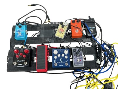 Lot 817 - COLLECTION OF GUITAR EFFECTS PEDALS