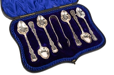 Lot 28 - SET OF SIX EDWARD VII SILVER DESSERT SPOONS WITH TONGS
