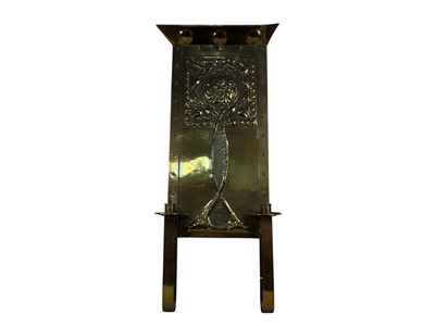 Lot 1173 - ARTS & CRAFTS HAMMERED BRASS WALL SCONCE