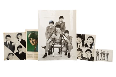Lot 330 - VINTAGE BEATLES POSTER, PHOTOGRAPHS & CLIPPINGS