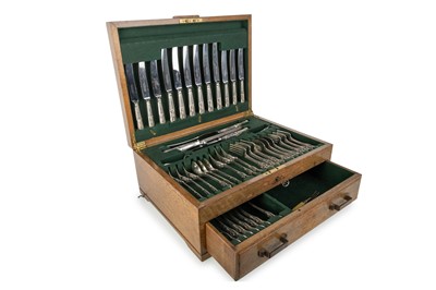 Lot 5 - GROUP OF SILVER FLATWARE