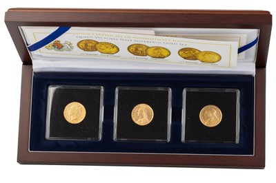Lot 75 - VICTORIA GOLD HALF SOVEREIGN THREE COIN SET