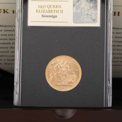 Lot 83 - ELIZABETH II GOLD SOVEREIGN
