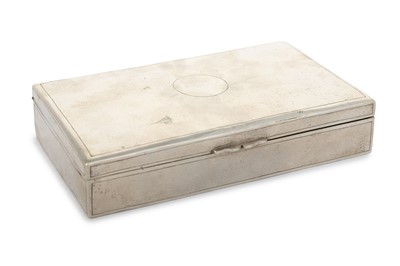 Lot 784 - CHINESE SILVER CIGARETTE CASKET
