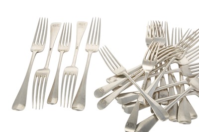 Lot 42 - SET OF TEN EDWARD VII SILVER ENTREE FORKS