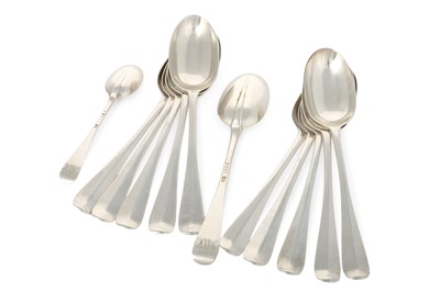 Lot 43 - SET OF ELEVEN EDWARD VII SILVER DESSERT SPOONS