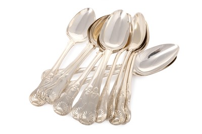 Lot 48 - TWELVE GEORGE III AND LATER DESSERT SPOONS