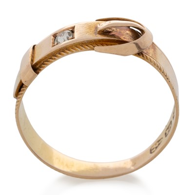 Lot 416 - GOLD BELT RING