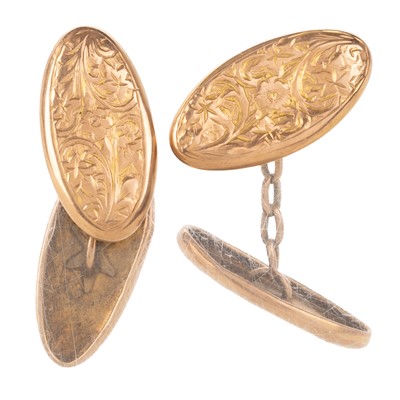 Lot 421 - PAIR OF OVAL CUFFLINKS
