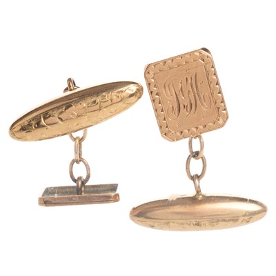 Lot 422 - PAIR OF GOLD CUFFLINKS