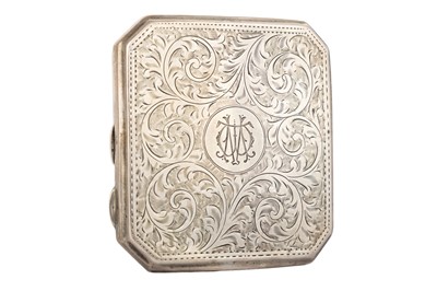 Lot 60 - GEORGE V SILVER CIGARETTE CASE